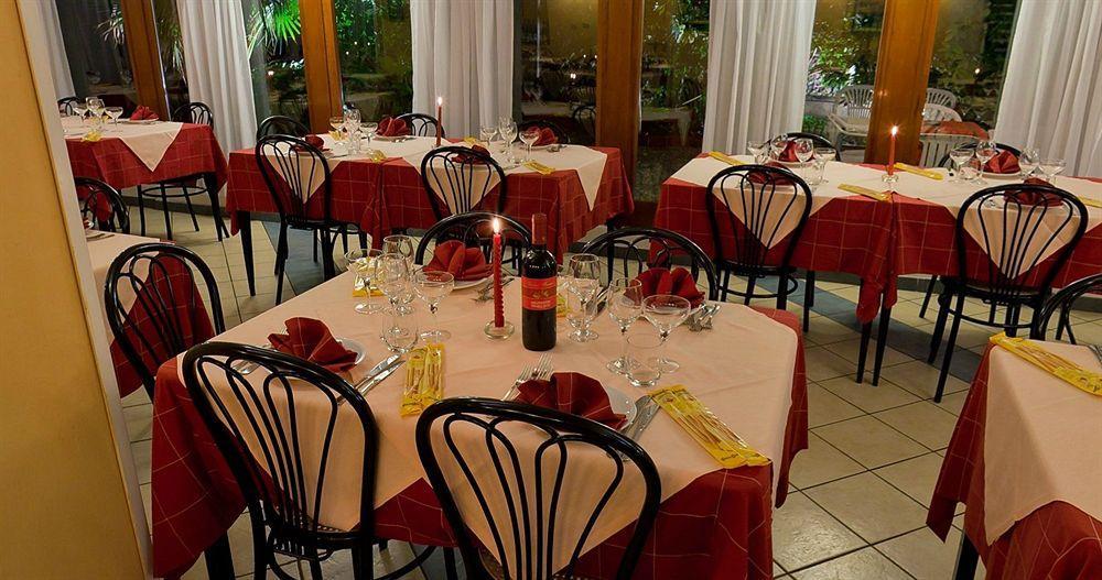 Real Park Hotel Cavi di Lavagna Dış mekan fotoğraf
