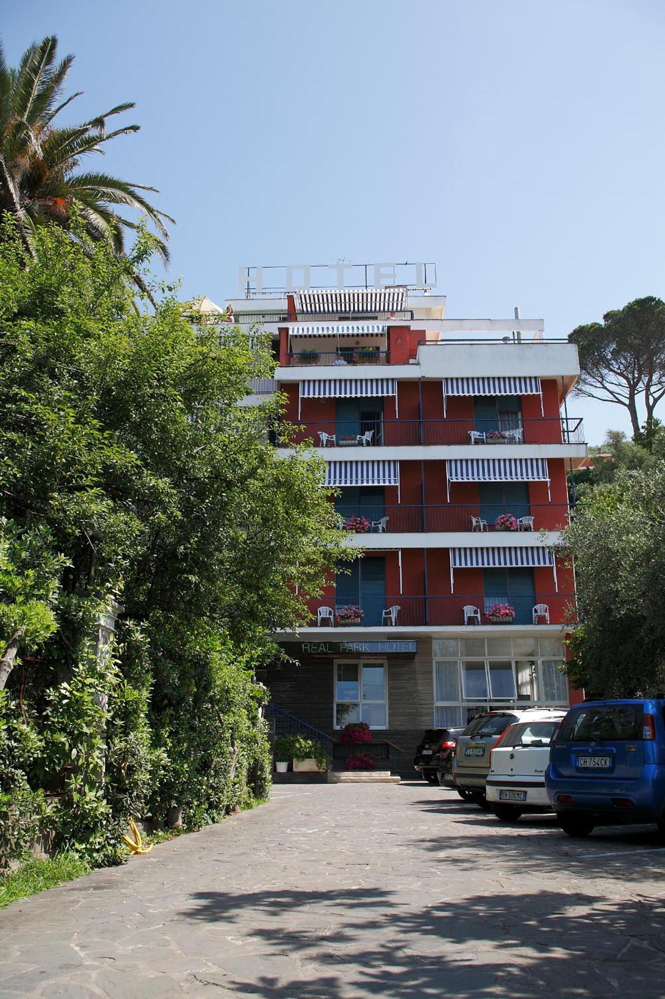 Real Park Hotel Cavi di Lavagna Dış mekan fotoğraf